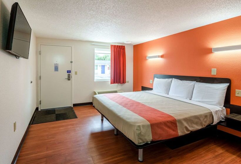 Motel 6 Troutville, Va