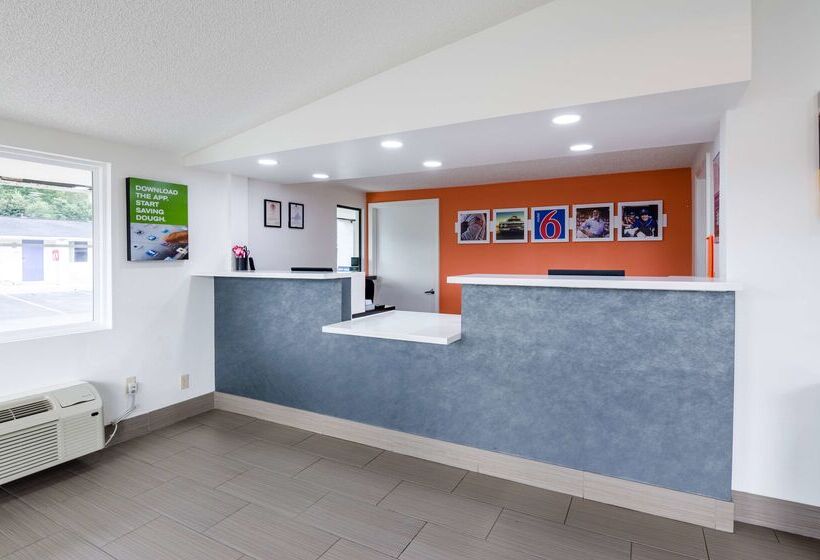 Motel 6 Troutville, Va