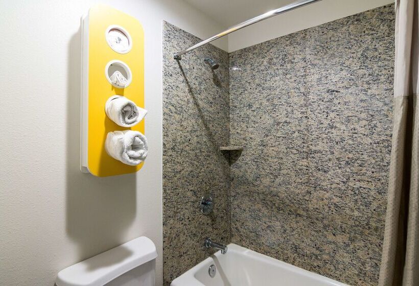 Motel 6south El Monte, Ca  Los Angeles