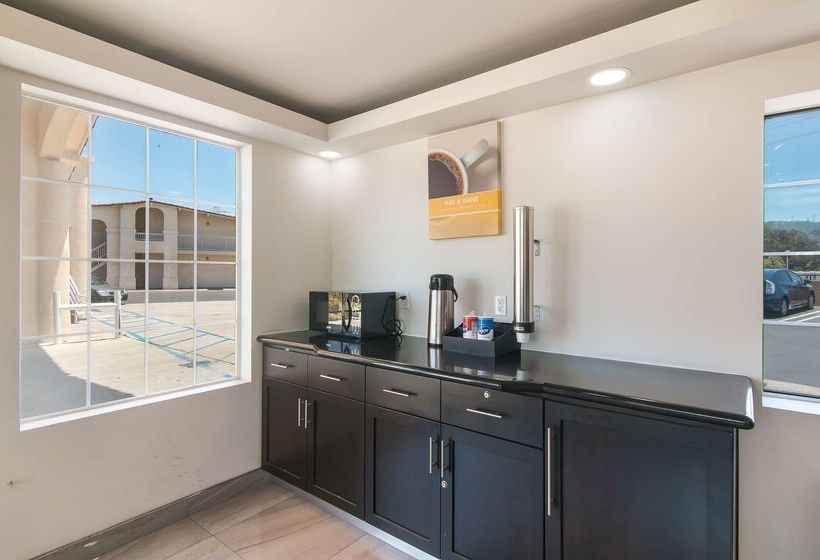 Motel 6south El Monte, Ca  Los Angeles