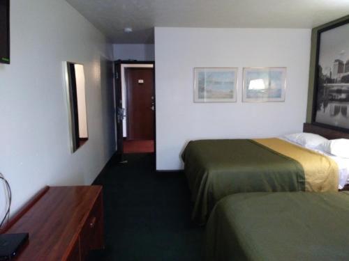 فندق على الطريق Ainsworth Inn