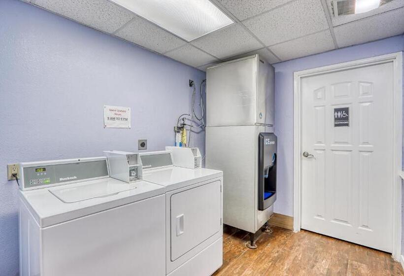 モーテル Americas Hotel   El Paso Airport / Medical Center