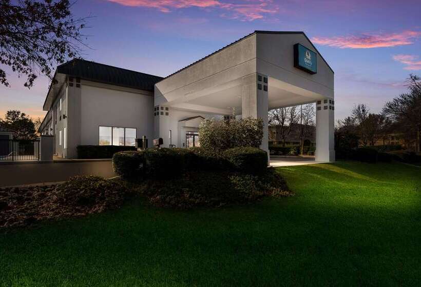 فندق على الطريق Quality Inn & Suites