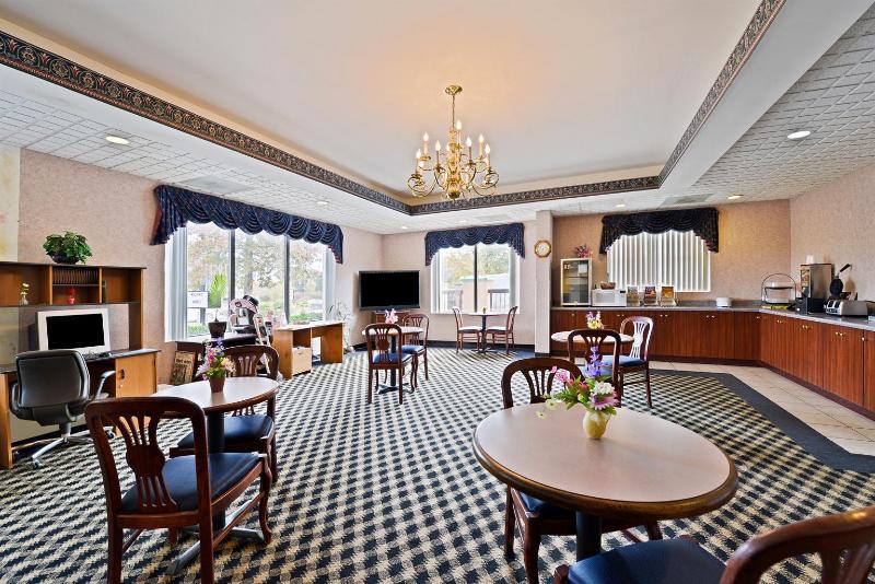 汽车旅馆  Quality Inn & Suites