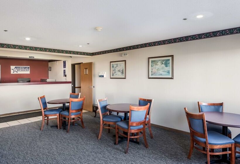 汽车旅馆  Americas Best Value Inn Wenona