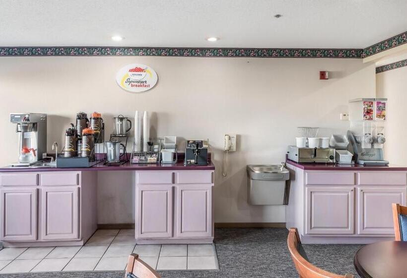 汽车旅馆  Americas Best Value Inn Wenona