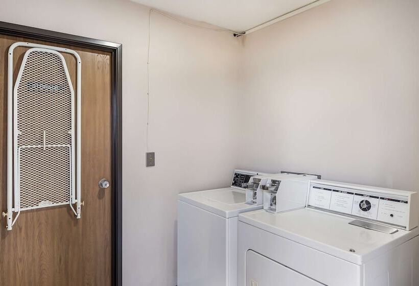 汽车旅馆  Americas Best Value Inn Wenona