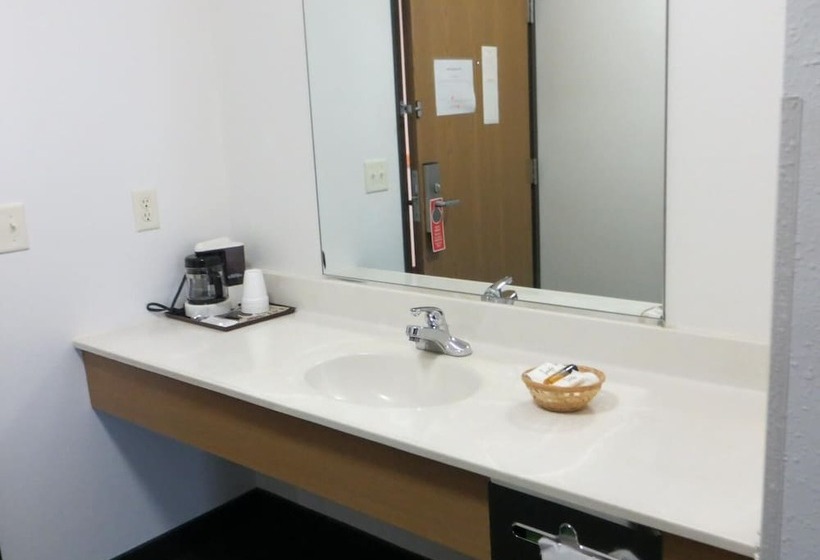 فندق على الطريق Amerivu Inn And Suites   Stanley