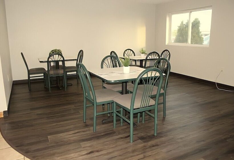 فندق على الطريق Amerivu Inn And Suites   Stanley