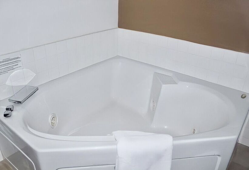 فندق على الطريق Amerivu Inn And Suites   Stanley