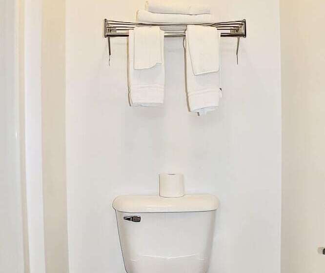 فندق على الطريق Amerivu Inn And Suites   Stanley