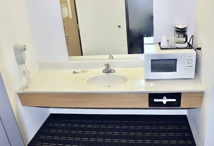 فندق على الطريق Amerivu Inn And Suites   Stanley