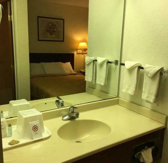 فندق على الطريق Arlington Inn And Suites