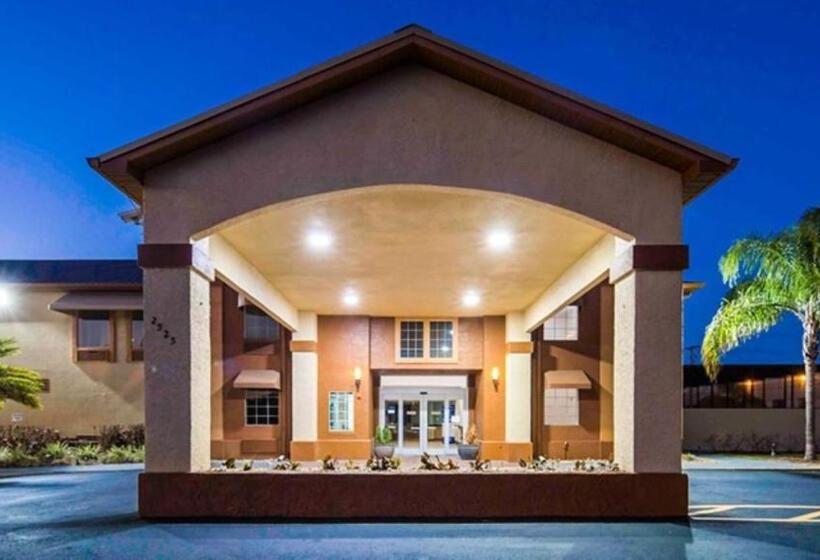 فندق على الطريق Best Western Mulberry