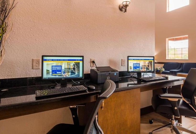 فندق على الطريق Best Western Mulberry