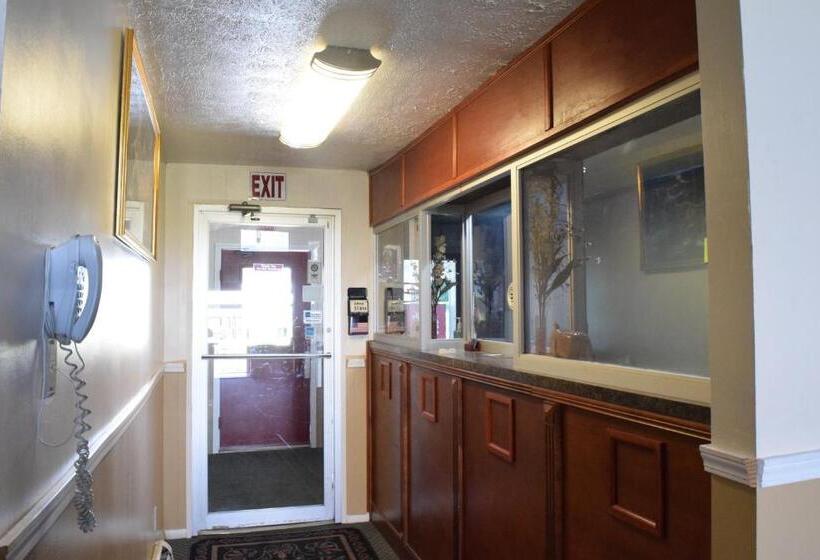 מוטל Budget Inn Ontario