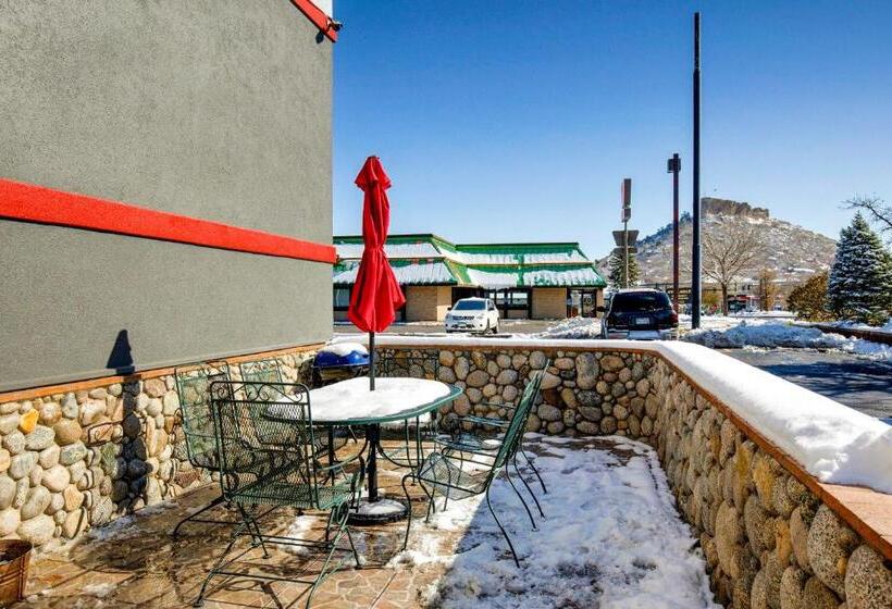 فندق على الطريق OYO Hotel Castle Rock CO Downtown