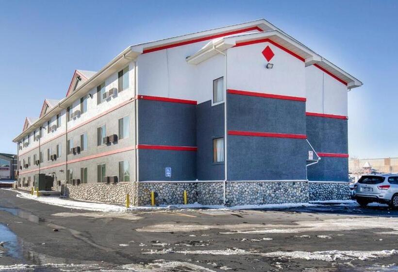 فندق على الطريق OYO Hotel Castle Rock CO Downtown