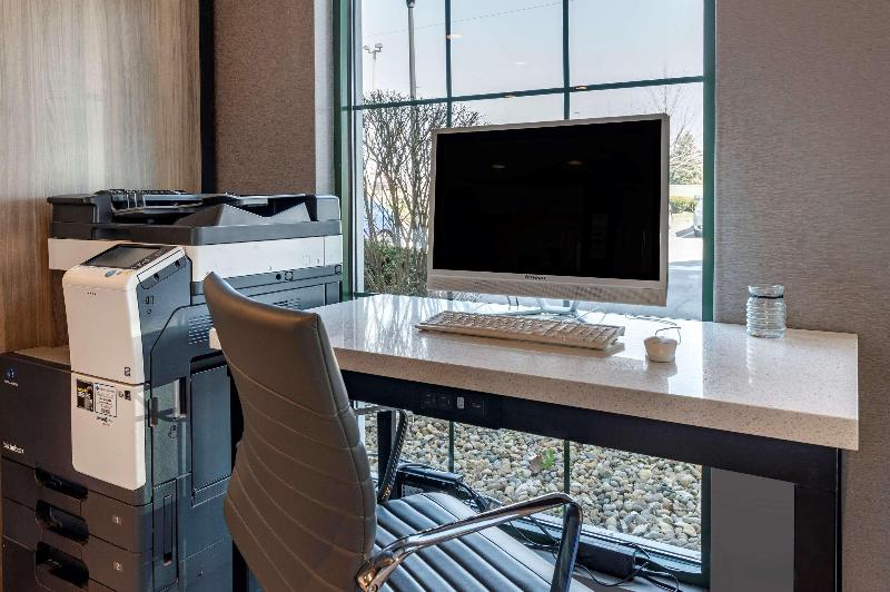 Motel Clarion Pointe Indianapolis Airport