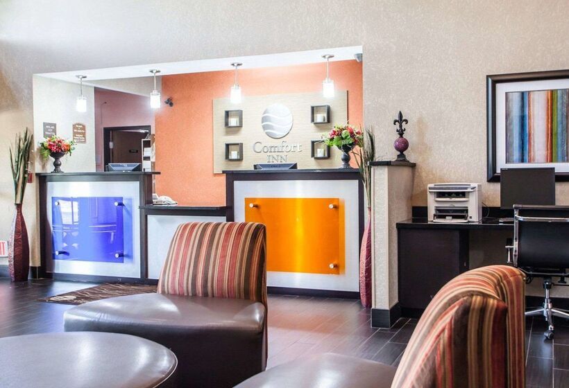 מוטל Comfort Inn Lees Summit   Hwy 50 & Hwy 291