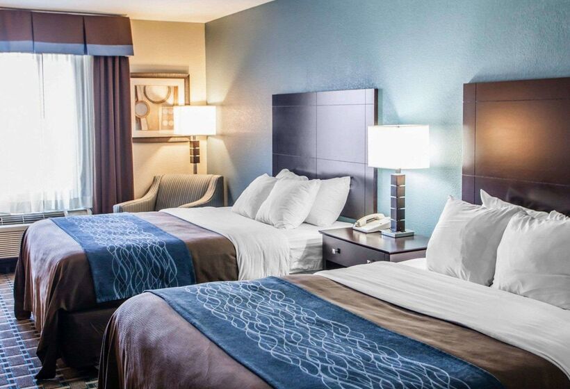 מוטל Comfort Inn Lees Summit   Hwy 50 & Hwy 291