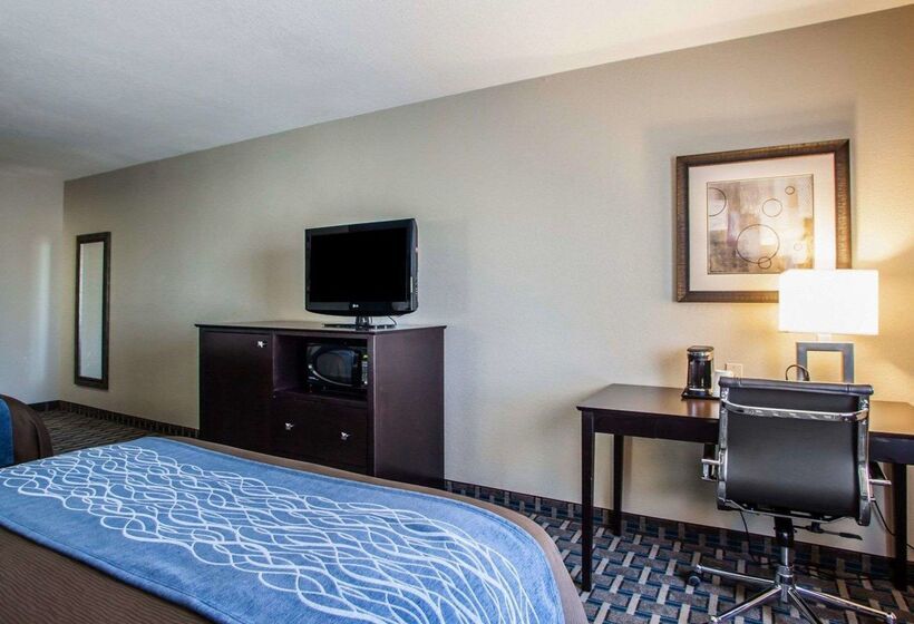 מוטל Comfort Inn Lees Summit   Hwy 50 & Hwy 291