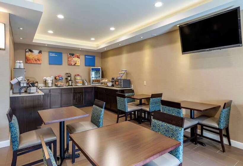 فندق على الطريق Comfort Inn