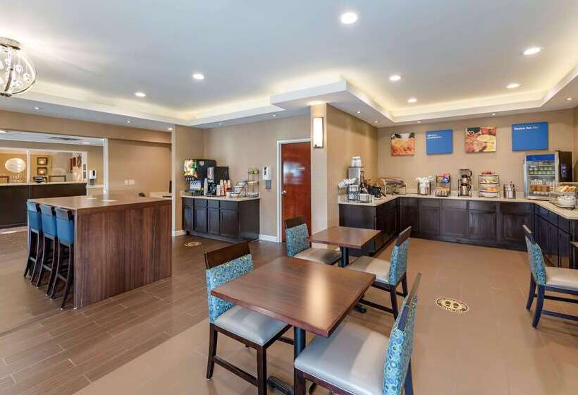 فندق على الطريق Comfort Inn