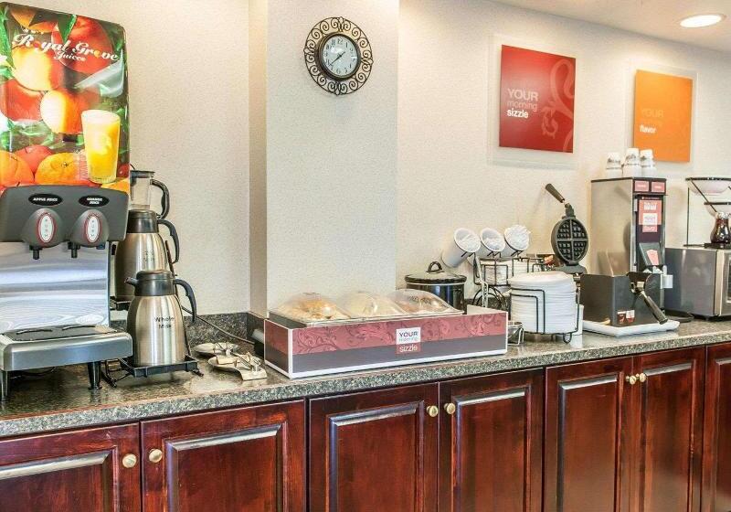 فندق على الطريق Comfort Inn