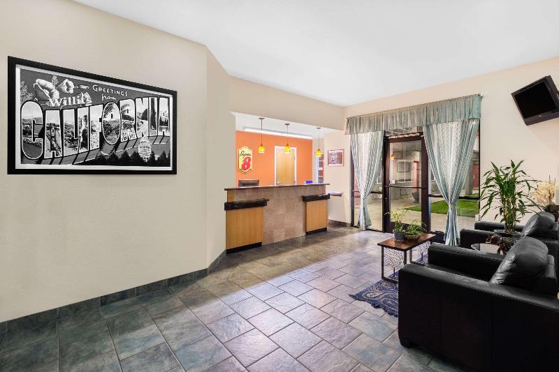 모텔 Creekside Inn & Suites