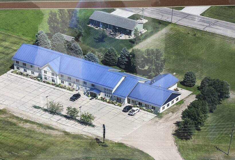 מוטל De Smet Super Deluxe Inn And Suites