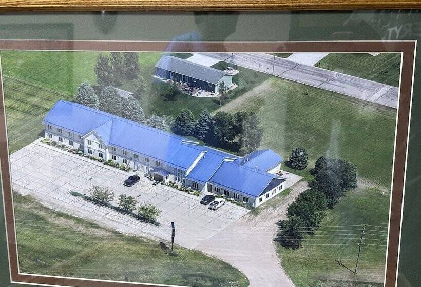 מוטל De Smet Super Deluxe Inn And Suites