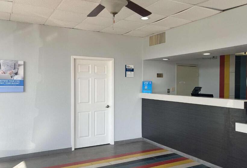 モーテル Studio 6 Lake Jackson, Tx