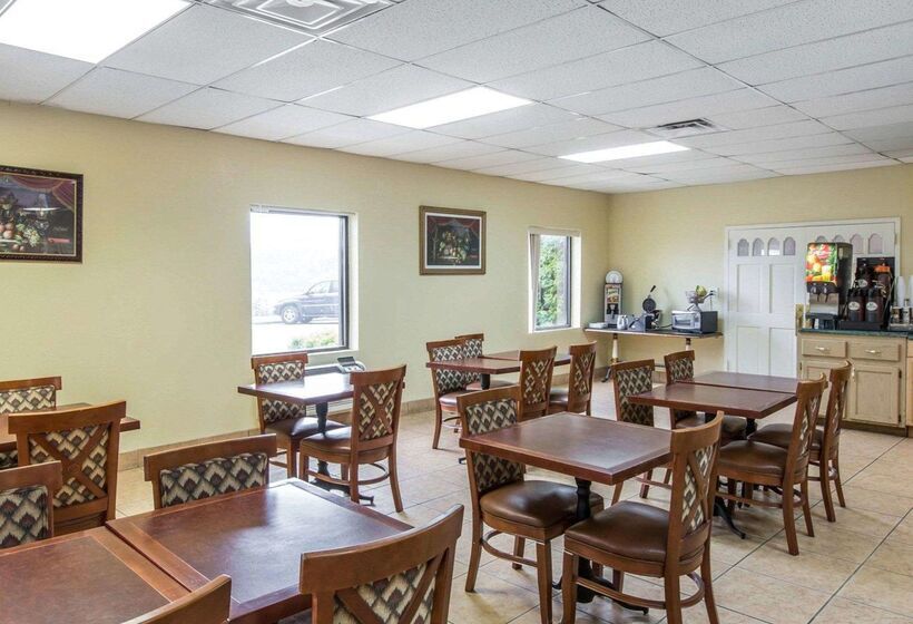 فندق على الطريق Econo Lodge