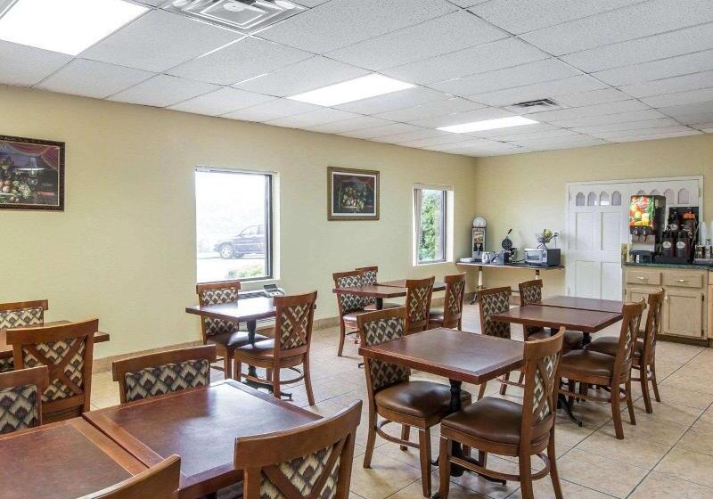 فندق على الطريق Econo Lodge