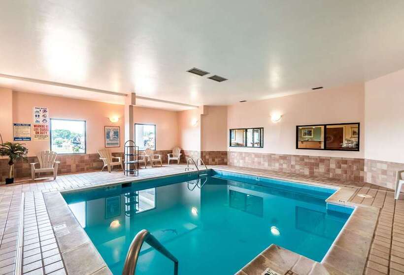 汽车旅馆  Econo Lodge Inn & Suites