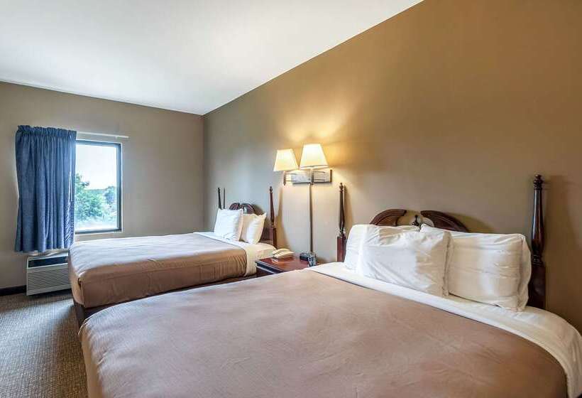 Мотель Econo Lodge Inn & Suites