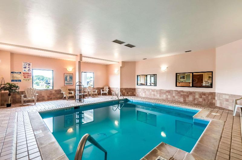 Мотель Econo Lodge Inn & Suites