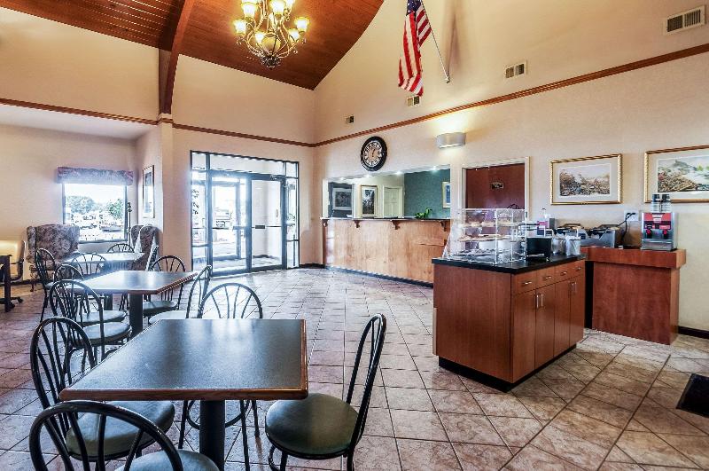 汽车旅馆  Econo Lodge Inn & Suites