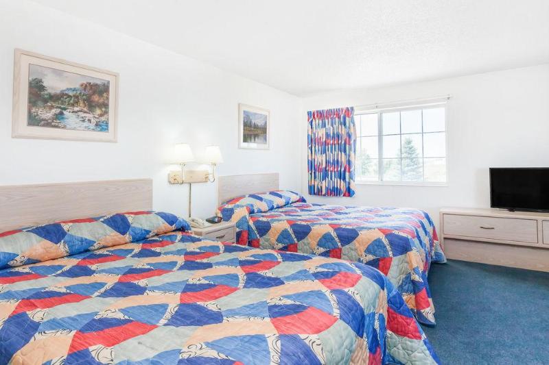 מוטל Forest City Inn