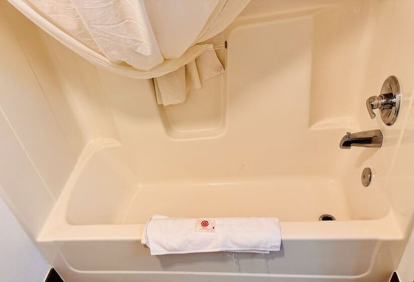 מוטל Forest City Inn