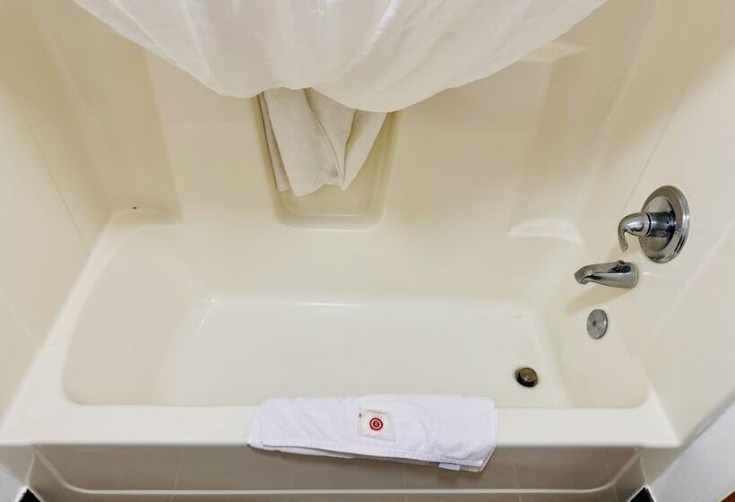 מוטל Forest City Inn