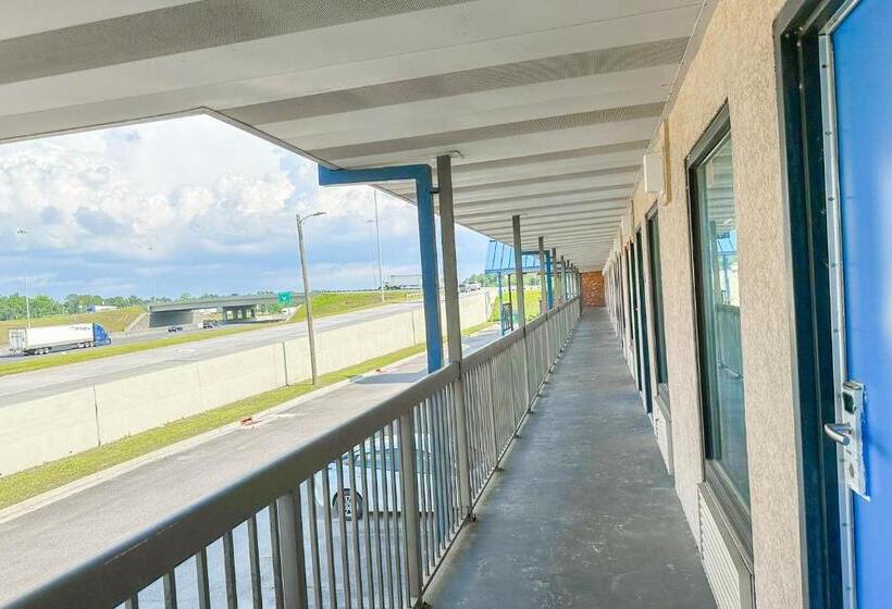 فندق على الطريق Hahira Inn By Oyo Near Valdosta