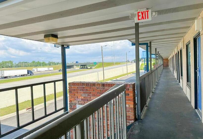 فندق على الطريق Hahira Inn By Oyo Near Valdosta