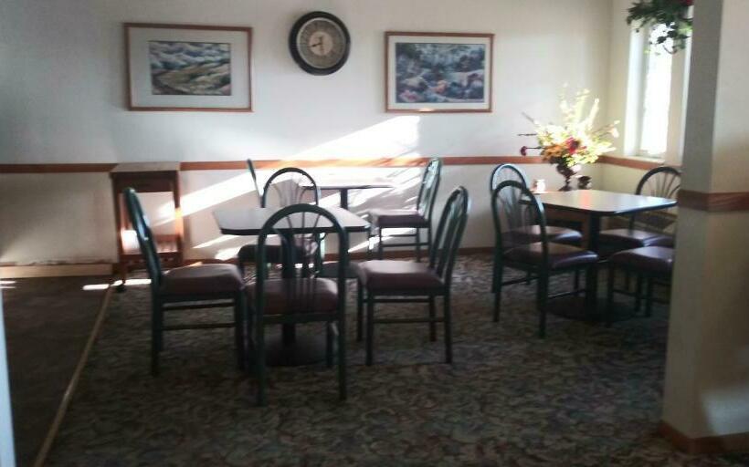 فندق على الطريق Hunters Lodge