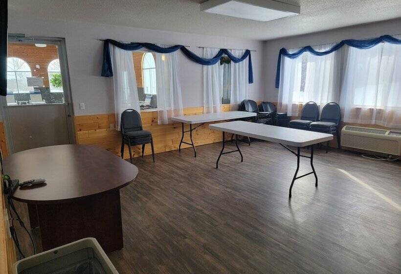 Мотель Northwoods Best Inn Chetek