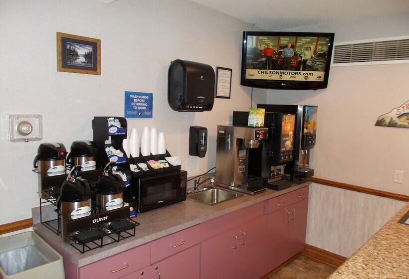 Мотель Northwoods Best Inn Chetek