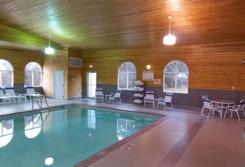 Мотель Northwoods Best Inn Chetek