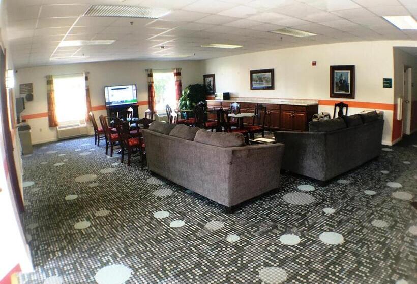 فندق على الطريق President Inn & Suites