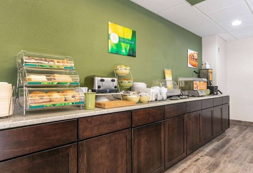 فندق على الطريق Quality Inn